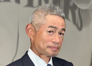 MLB／鈴木一朗銅像揭幕意外 斷棒事件引發現場驚呼