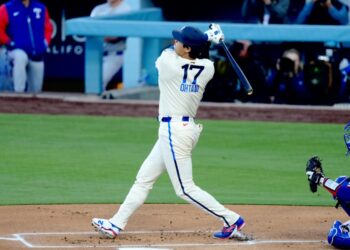 MLB／大谷翔平本季首轟洛城 連續45場出壘引爆道奇球迷熱情