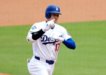 MLB／大谷翔平對決德格隆首球開轟 日球迷驚呼清晨驚醒