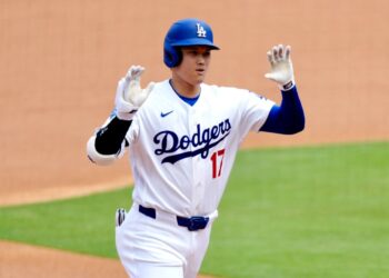 MLB／大谷翔平連續兩場開轟 46秒後舌頭慶祝引爆笑